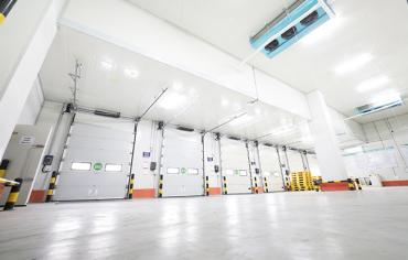 モジュール式から工業用まで： さまざまなタイプの冷蔵室を使いこなす