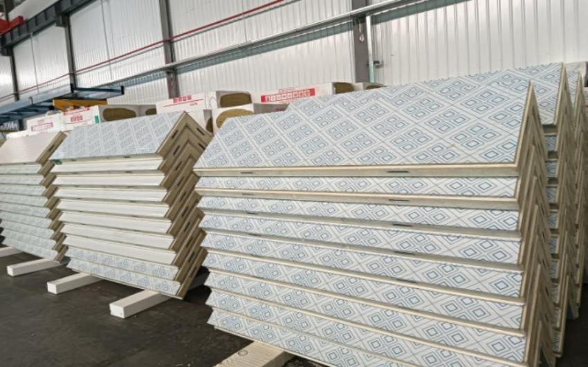 冷蔵室の構成部品の説明