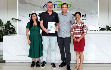 ラトビアの顧客が冷蔵ソリューションを求めてARTECOの仏山工場を訪問